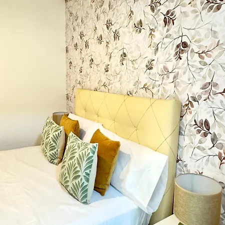 Apartment Loft Near Downtown Alicante