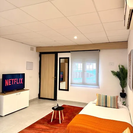 Apartment Loft Near Downtown Alicante